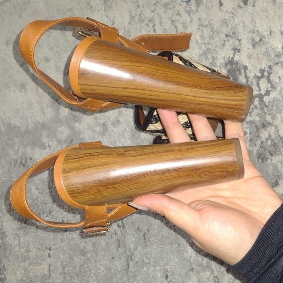 Jessica Simpson Shoes - Picture 3 of 4